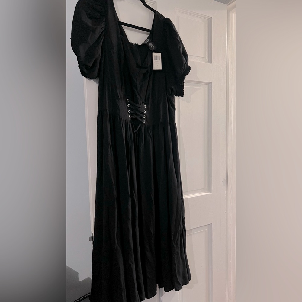 Black hot topic dress with pockets